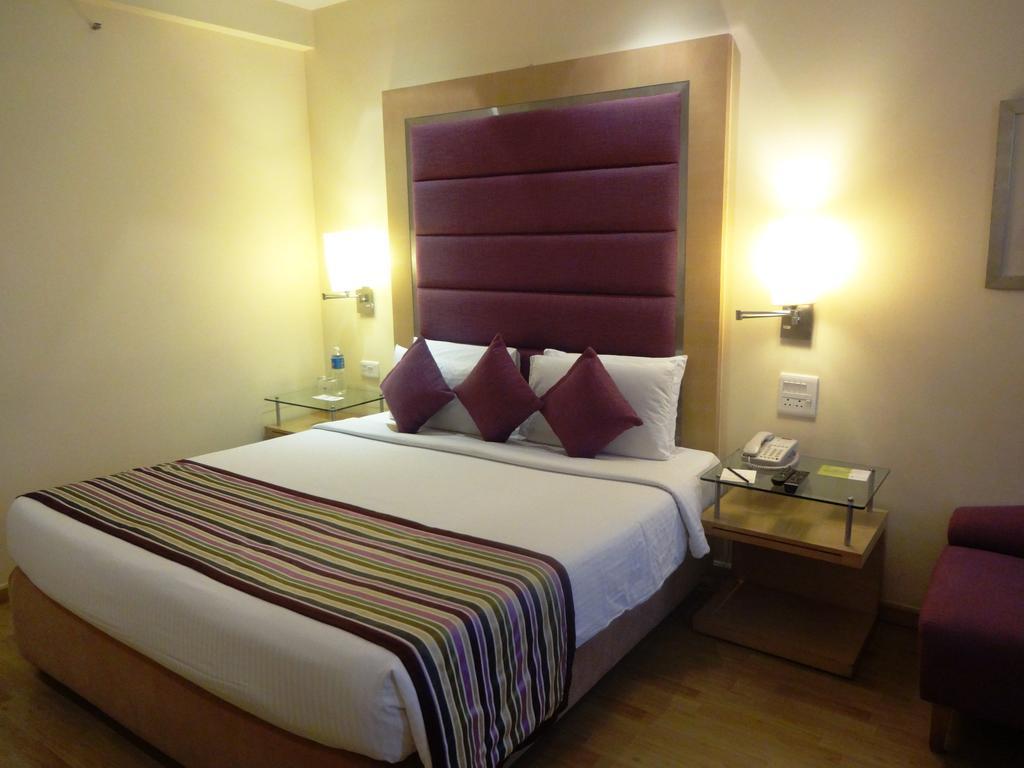 Royal Orchid Central Bangalore, Mg Road Cameră foto